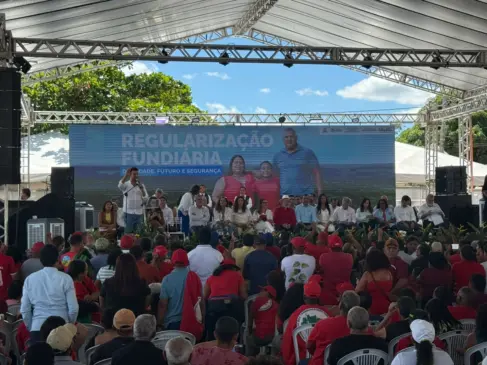 Lula em Araguatins: Irajá defende ações do governo federal, diz que presidente é um dos maiores estadistas e faz apelo pela hidrovia do Rio Tocantins