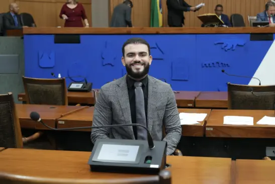 Projeto de Léo Barbosa que garante ultrassonografia morfológica a gestantes é aprovado na Aleto