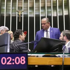 Prefeitos comemoram aprovação de projeto de resolução sobre recursos para a saúde; Presidente da ATM agradece Eduardo Gomes