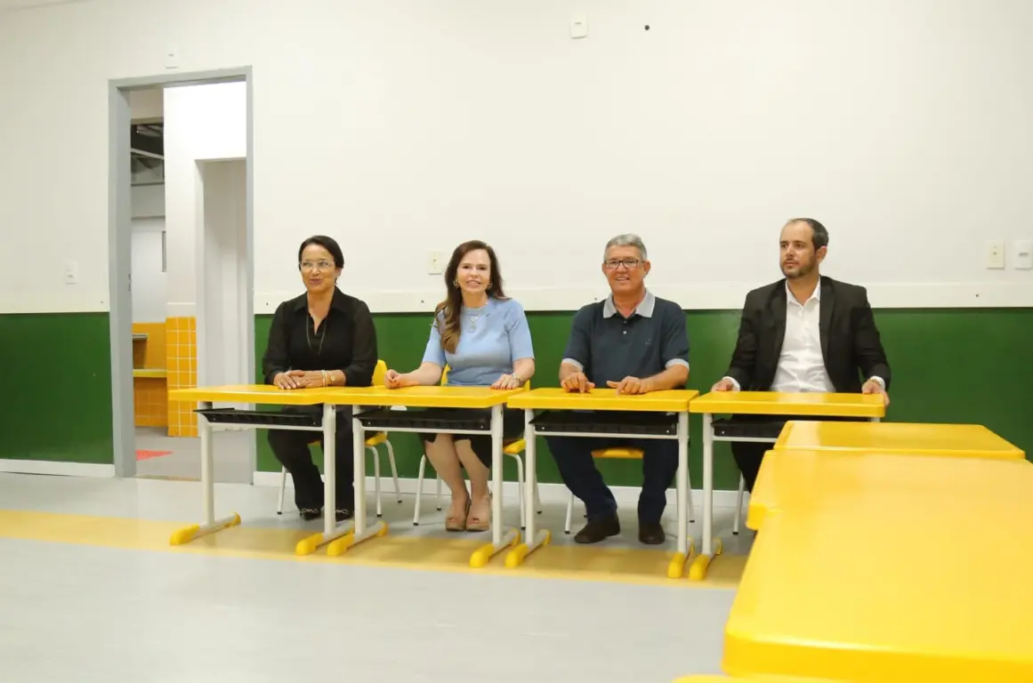 Em Cristalândia, Senadora Professora Dorinha entrega CMEI, reforça compromisso com o municipalismo e recebe apoio para sua pré-candidatura ao Governo