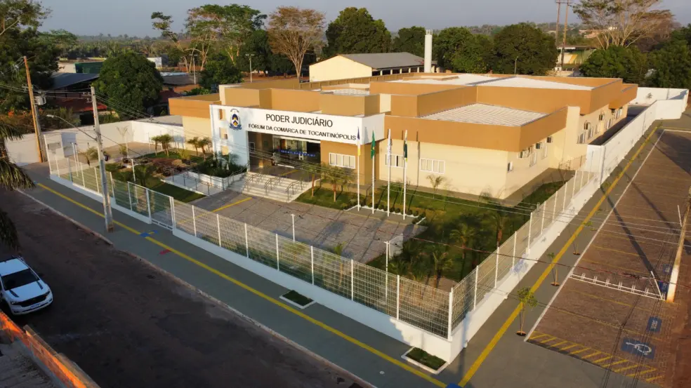 Justiça determina que prefeitura inclua verba do Fundeb no cálculo do repasse mensal à Câmara Municipal Justiça determina que prefeitura inclua verba do Fundeb no cálculo do repasse mensal à Câmara Municipal