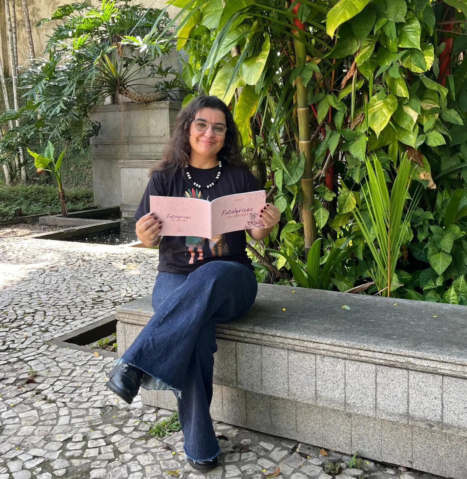 Angel Lima lança versão impressa de Fotolyricas do Cerrado, livro que une poesia e fotografia para revelar a alma do bioma brasileiro Angel Lima lança versão impressa de Fotolyricas do Cerrado, livro que une poesia e fotografia para revelar a alma do bioma brasileiro