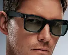 Meta vai lançar óculos inteligentes com Oakley e Prada após sucesso da Ray-Ban