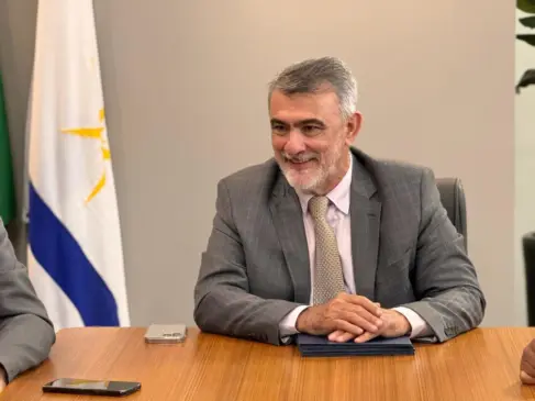 Emenda paga: Amélio Cayres garante R$ 200 mil para microrrevestimento asfáltico do distrito de Macaúba, em Araguatins