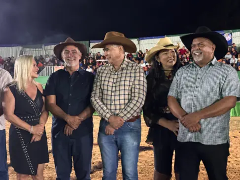 Amélio Cayres prestigia 34ª ExpoFormoso e visita prefeitos de Aliança e Brejinho de Nazaré 