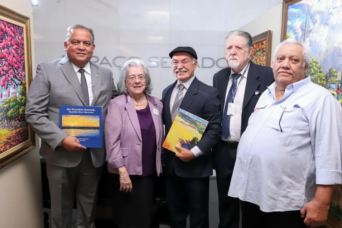 Com apoio do vice-presidente do Senado Eduardo Gomes, artista Otoniel Fernandes inaugura exposição em homenagem aos 65 anos de Brasília Com apoio do vice-presidente do Senado Eduardo Gomes, artista Otoniel Fernandes inaugura exposição em homenagem aos 65 anos de Brasília