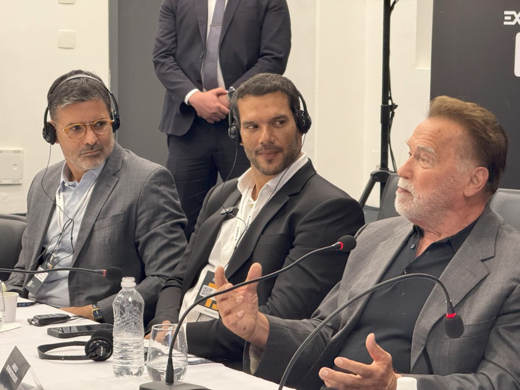 Ex-governador Arnold Schwarzenegger e líderes da Amazônia destacam papel dos estados na pauta climática; Tocantins marca presença