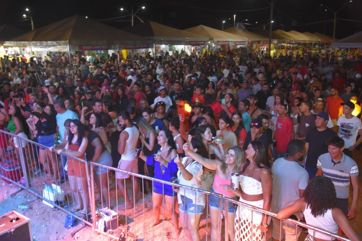 Banda Moleca 100 Vergonha e atrações regionais encerram programação do Porto Verão 2025 