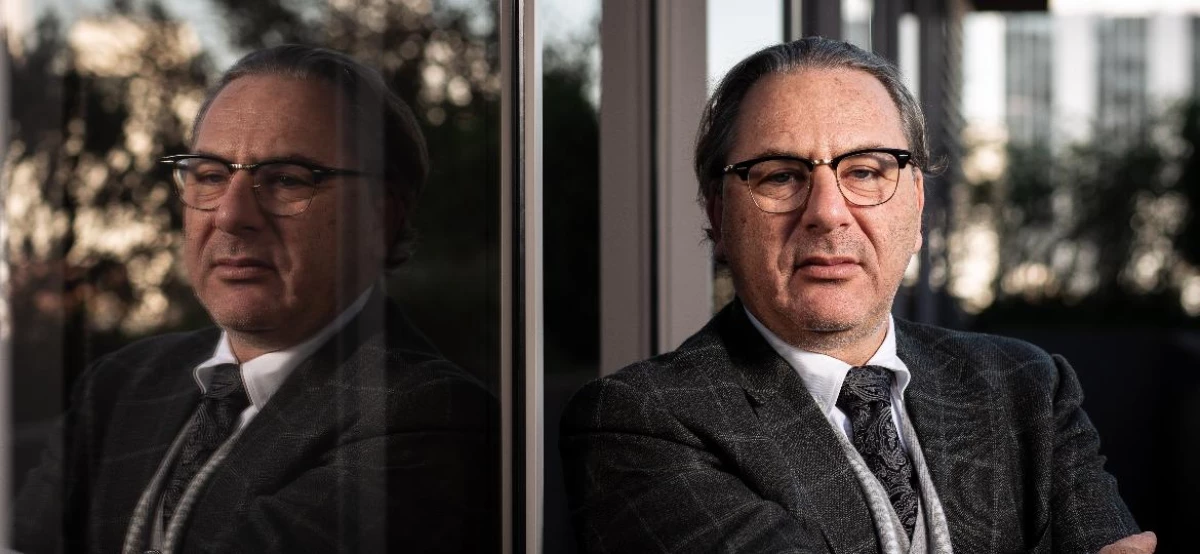 Com mais de 30 anos de carreira, Roberto Podval é conhecido nacionalmente por defender figuras públicas em casos de alta complexidade - Foto: Divulgação 