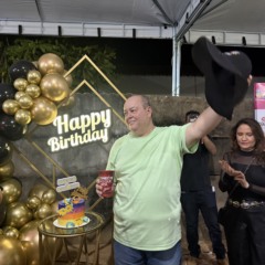 Na Avenida do Miracaxi: André Gomes tem aniversário prestigiado com discurso de senador e presença de líderes e prefeitos 