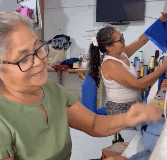 “Palmas não abandona Eduardo”: Em vídeo, moradoras arrumam faixa para retorno de Eduardo Siqueira