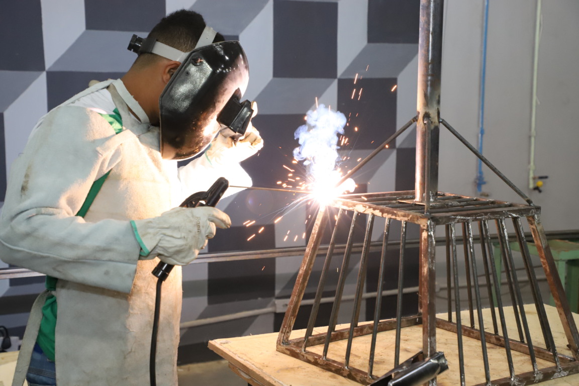 Metalmecânica está entre áreas com maior potencial de empregos no Tocantins até 2027 e SENAI oferta cursos presenciais e EAD