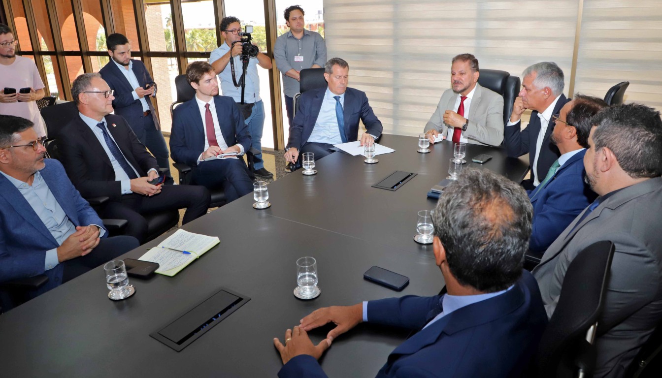Secretário-chefe da Casa Civil, Deocleciano Gomes, representa o governador e destaca o potencial do Tocantins para novos investimentos suíços - Foto: Aldemar Ribeiro/Governo do Tocantins