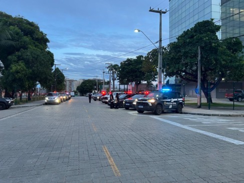  A operação cumpriu dez mandados de prisão temporária e nove de busca e apreensão em dois estados - Foto: Divulgação/Polícia Civil