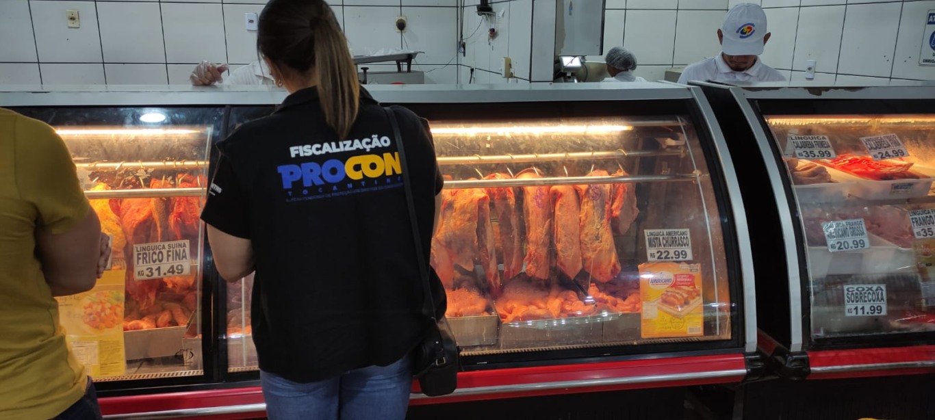 Em Araguaína o item com a maior variação é a linguiça suína, de R$ 18,99 a R$ 40,00, com uma variação de 111% entre o menor e o maior valor - Foto: Ascom Procon/Governo do Tocantins Em Araguaína o item com a maior variação é a linguiça suína, de R$ 18,99 a R$ 40,00, com uma variação de 111% entre o menor e o maior valor - Foto: Ascom Procon/Governo do Tocantins