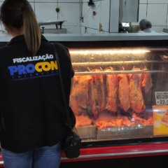Em Araguaína o item com a maior variação é a linguiça suína, de R$ 18,99 a R$ 40,00, com uma variação de 111% entre o menor e o maior valor - Foto: Ascom Procon/Governo do Tocantins