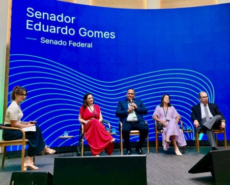 Em Portugal, Vice-presidente do Senado Eduardo Gomes palestra em evento sobre inovação e inteligência artificial