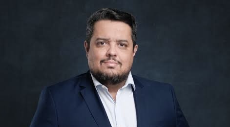 Júlio Prado afirma que retorno á Comunicação não foi indicação do PSDB nem de Cinthia e alega que foi um “chamado técnico”