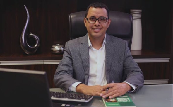 Mais mudanças! Secretário de Educação Robson Vila Nova pede exoneração a Eduardo Siqueira ; Nova titular é nomeada para o cargo 