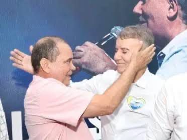 Ex-senador Vicentinho Alves pede desligamento do cargo de secretário: “reafirmando meu compromisso com o prefeito eleito democraticamente”