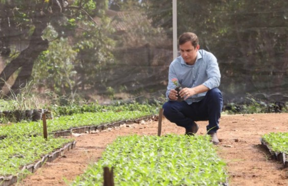 Há 17 dias como prefeito em exercício, Pastor Velozo intensifica agendas e gera expectativas sobre mais mudanças