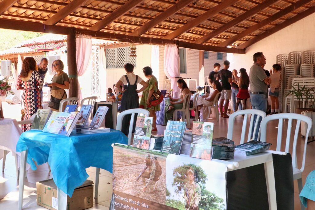 Festival da Literatura Independente do Tocantins realiza sua primeira edição em Palmas e dá visibilidade para autores locais Festival da Literatura Independente do Tocantins realiza sua primeira edição em Palmas e dá visibilidade para autores locais