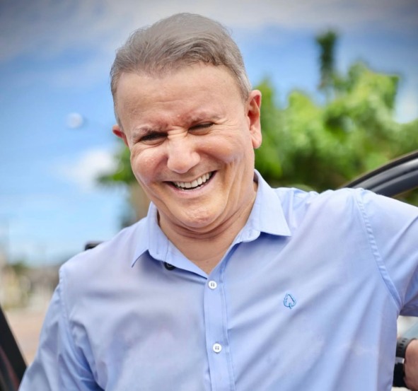 Em fase de recuperação pós-infarto, Eduardo Siqueira permanece na UTI e está “consciente e clinicamente estável”; Veja detalhes!