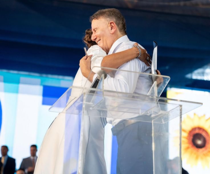 Mudança na Educação! Débora Guedes deixa gestão Eduardo e agradece prefeito por “avisar” e pela oportunidade Mudança na Educação! Débora Guedes deixa gestão Eduardo e agradece prefeito por “avisar” e pela oportunidade