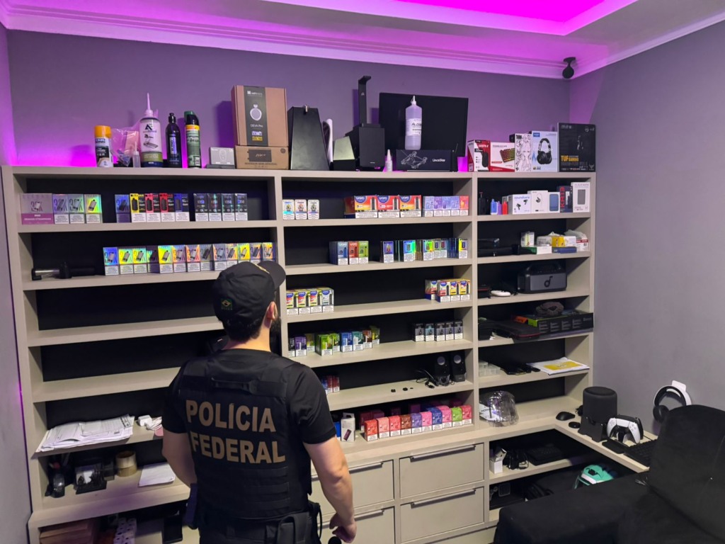 Polícia Federal deflagra “Operação Vapor
Malus - Foto: Polícia Federal