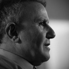 Torcida por Eduardo, otimismo, especulações sobre influências e atenção a cada movimento político : o clima após prefeito conseguir a domiciliar