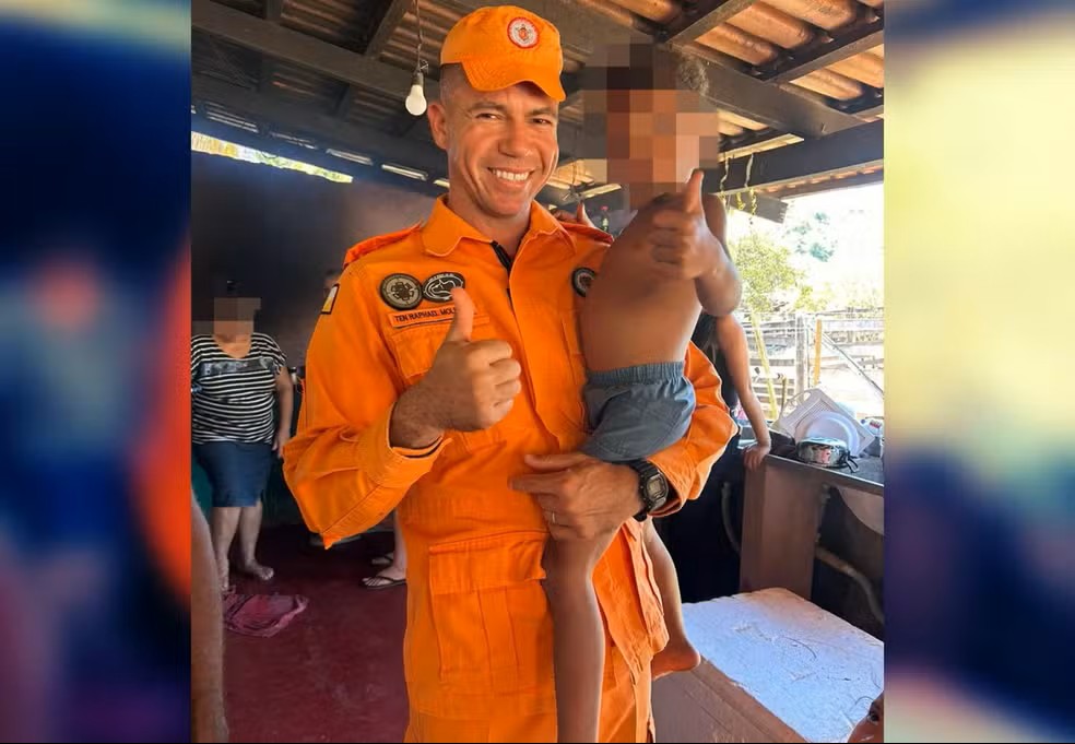 Criança foi encontrada apenas com ferimentos leves — Foto: Divulgação/Bombeiros