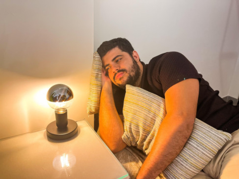 Pesquisa aponta que sete em cada 10 pessoas enfrentam problemas para dormir