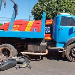 Acidente entre caminhão e moto em Colinas do Tocantins — Foto: Divulgação/Bombeiros