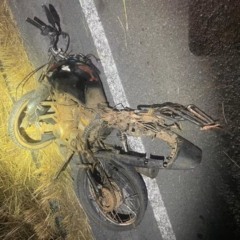 Vítimas estavam em uma motocicleta, segundo a PM — Foto: Divulgação/PMTO
