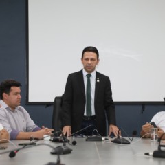 Secretário-chefe do gabinete de Eduardo Siqueira reúne 19 vereadores para alinhamento e promete: “Estaremos ainda mais próximos”