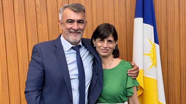 Amélio propõe Título de Cidadã Tocantinense para servidora com 33 anos de carreira na Aleto