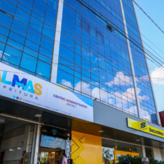 Devido ao feriado do Senhor do Bonfim alguns servi&ccedil;os n&atilde;o funcionaram nesta sexta-feira, 15 &ndash; Foto: Lia Mara