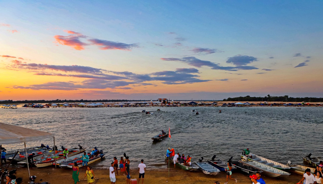 Temporada de Praia 2025 movimentou quase R$ 1 bilhão e atingiu alto índice de satisfação: 94,5% dos visitantes afirmaram que pretendem retornar às praias do Tocantins nos próximos anos - Foto: Loise Maria/Governo do Tocantins Temporada de Praia 2025 movimentou quase R$ 1 bilhão e atingiu alto índice de satisfação: 94,5% dos visitantes afirmaram que pretendem retornar às praias do Tocantins nos próximos anos - Foto: Loise Maria/Governo do Tocantins
