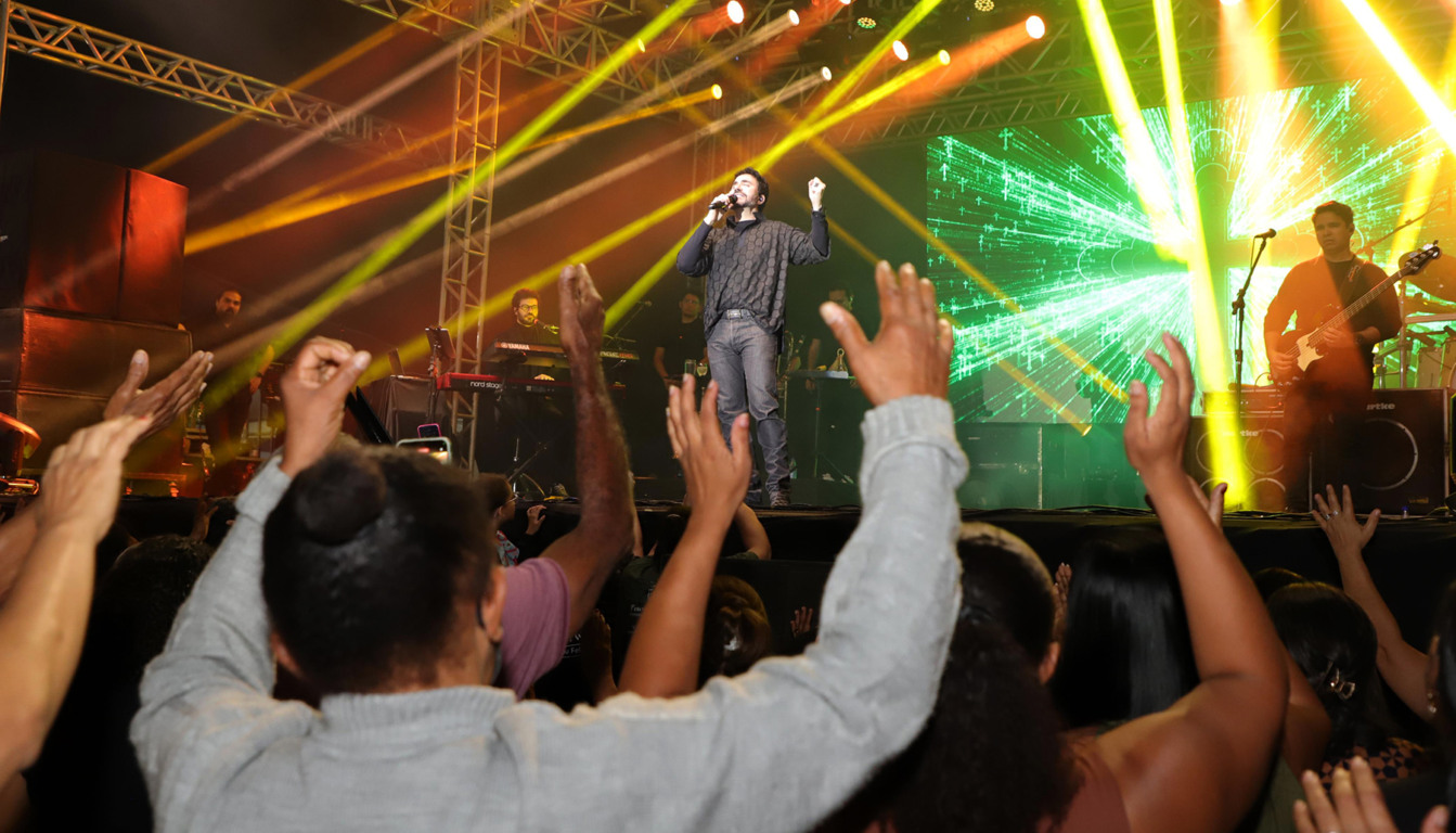 Show do padre Fábio de Melo fez parte da programação do festejo deste ano e contou com apoio do Governo do Tocantins - Foto: Tharson Lopes/Governo do Tocantins 