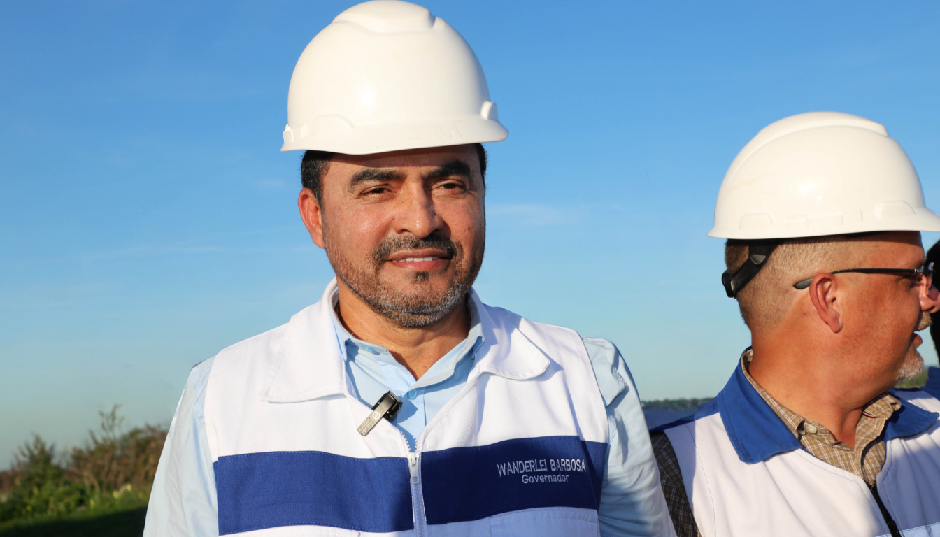 Governador destaca prioridade na recuperação do aterro da ponte sobre o Lago de Palmas, etapa essencial para garantir segurança e viabilizar a duplicação da estrutura - Foto: Esequias Araújo/Governo do Tocantins