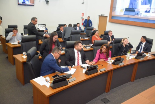 Em sessões extras, vereadores aprovam pacote de projetos em várias áreas na capital