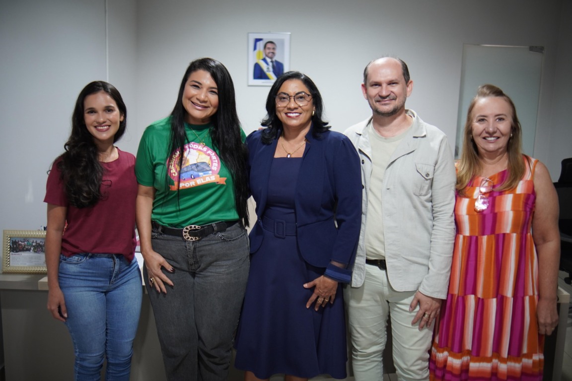 Equipes alinharam estratégias e ações conjuntas voltadas à promoção do empreendedorismo feminino - Foto: Matheus Alcântara/Governo do Tocantins Equipes alinharam estratégias e ações conjuntas voltadas à promoção do empreendedorismo feminino - Foto: Matheus Alcântara/Governo do Tocantins