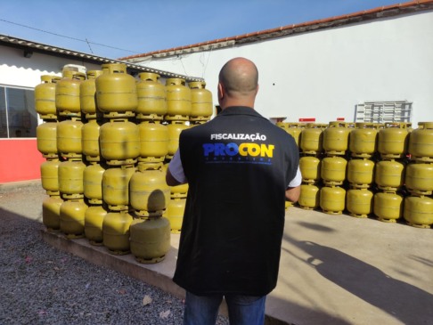 É importante observar que os preços de entrega podem variar de acordo com a localidade, reforçando a necessidade da pesquisa prévia antes de adquirir o produto