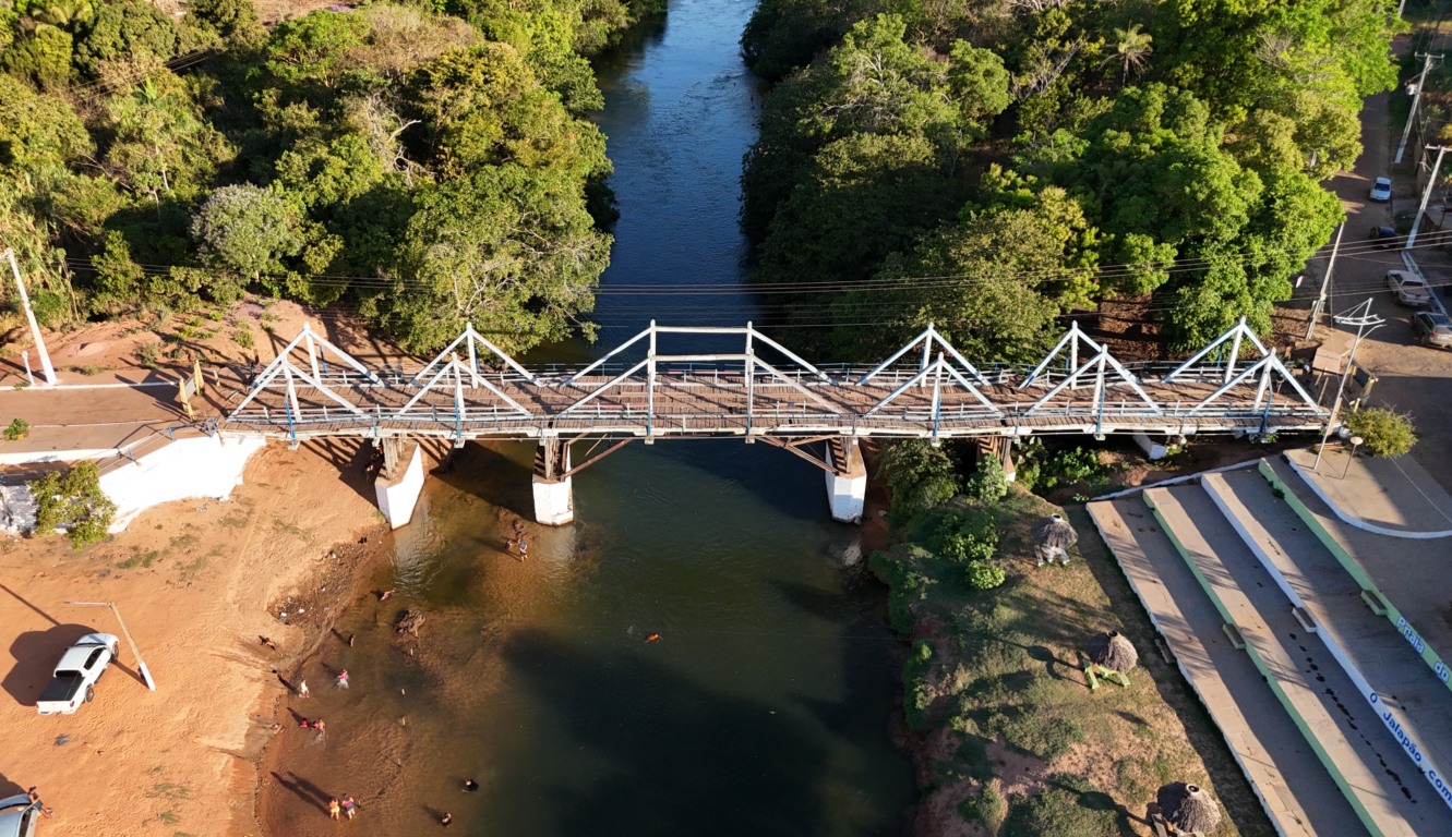 Após apelo popular, Ponte interditada desde fevereiro por risco de desabamento em Ponte Alta receberá R$ 4 milhões para reconstrução Após apelo popular, Ponte interditada desde fevereiro por risco de desabamento em Ponte Alta receberá R$ 4 milhões para reconstrução