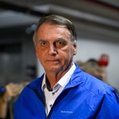 Moraes decreta prisão domiciliar de Jair Bolsonaro