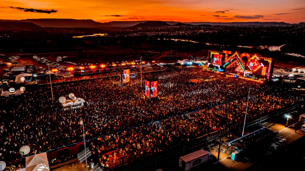 Henrique & Juliano fazem história em Palmas e quebram recordes de público em show considerado o maior evento privado já realizado no Tocantins Henrique & Juliano fazem história em Palmas e quebram recordes de público em show considerado o maior evento privado já realizado no Tocantins
