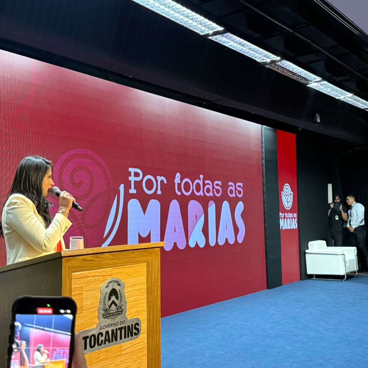 Com auditório lotado e blitzes por todo o Estado, Karynne lança “Por Todas as Marias”, destaca luta do governo e de Wanderlei contra a violência e faz apelo: “As mulheres precisam saber o poder que têm na voz”