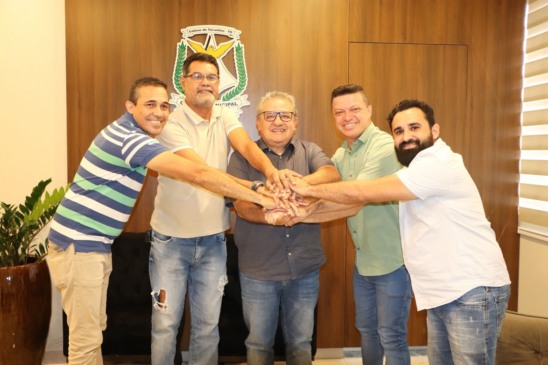 Eleições 2026: Deputado Jair Farias recebe apoio de vereadores de Colinas