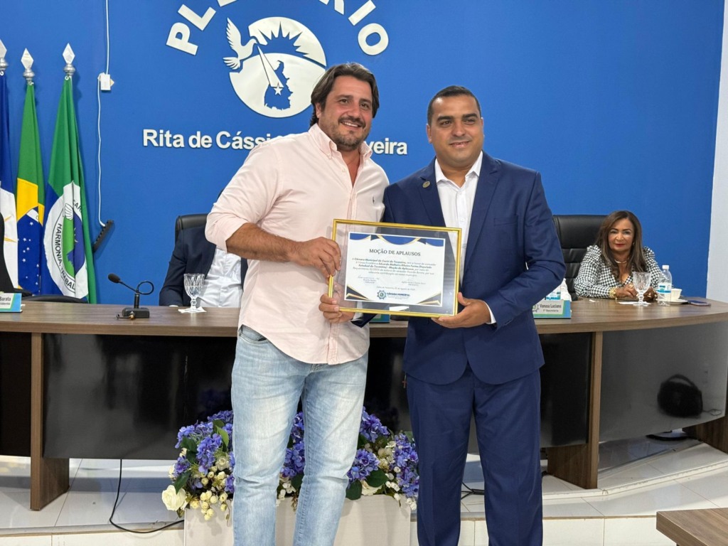 Eduardo Fortes é homenageado na Câmara Municipal de Cariri do Tocantins pelo compromisso com o município