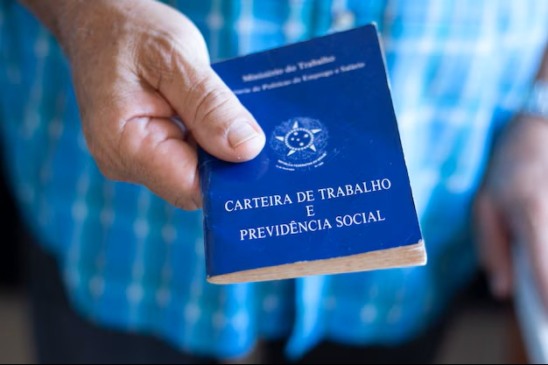 Taxa de desemprego no Brasil cai para 5,8%; menor já registrada 